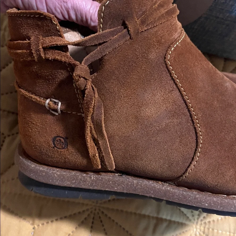 Born Brown Suede Ankle Boots NEW - Picture 3 of 7